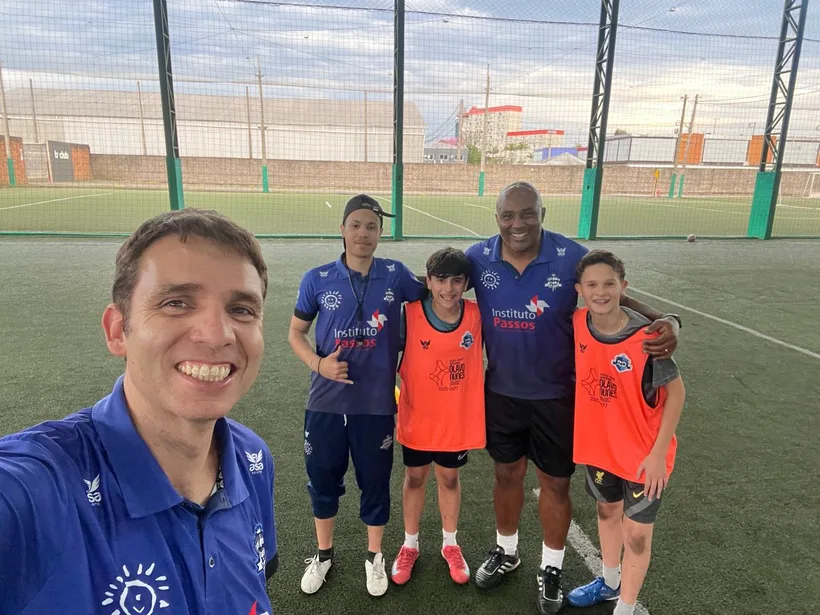 Professores e alunos da RD em treino do Instituto Passos